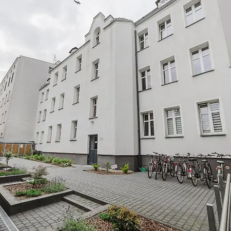 Jezyce Comfort By Bookinghost Apartamento Poznan