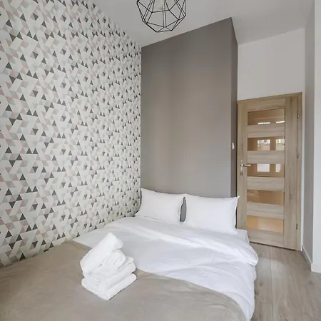 Jezyce Comfort By Bookinghost Apartamento Poznan